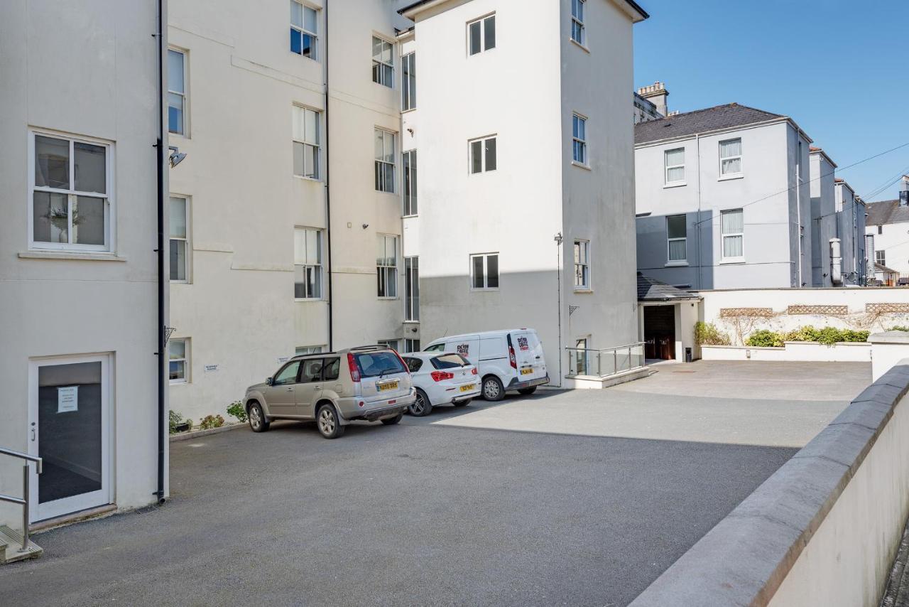 Strathmore House Apartments Plymouth Exterior photo